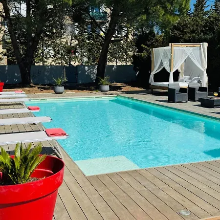 Villa House With Pool 8 People *