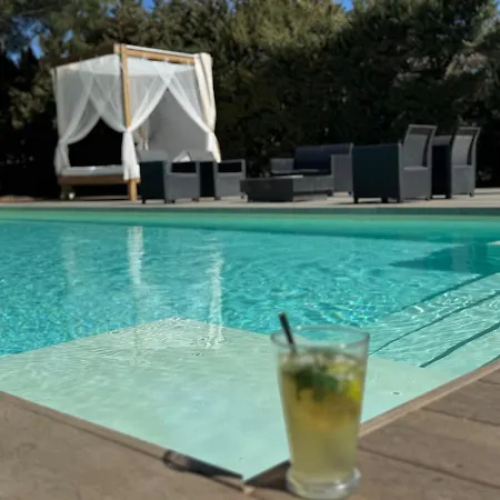 House With Pool 8 People Villa
