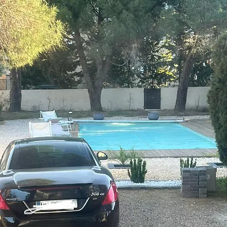 House With Pool 8 People Villa